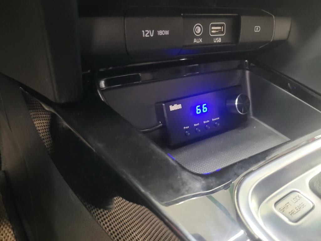 Новая музыка в Kia Ceed SW. Делаем громко, качественно, в штатные места, без сабвуфера.
