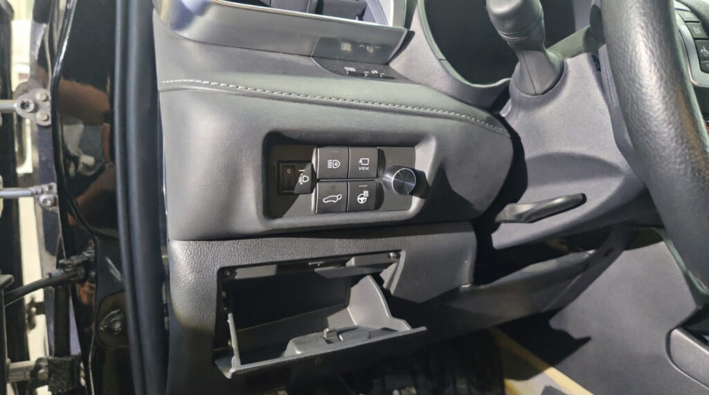 Toyota Highlander 5 - улучшаем аудио систему. Убираем заводской JBL и собираем более качественную и громкую аудио систему.